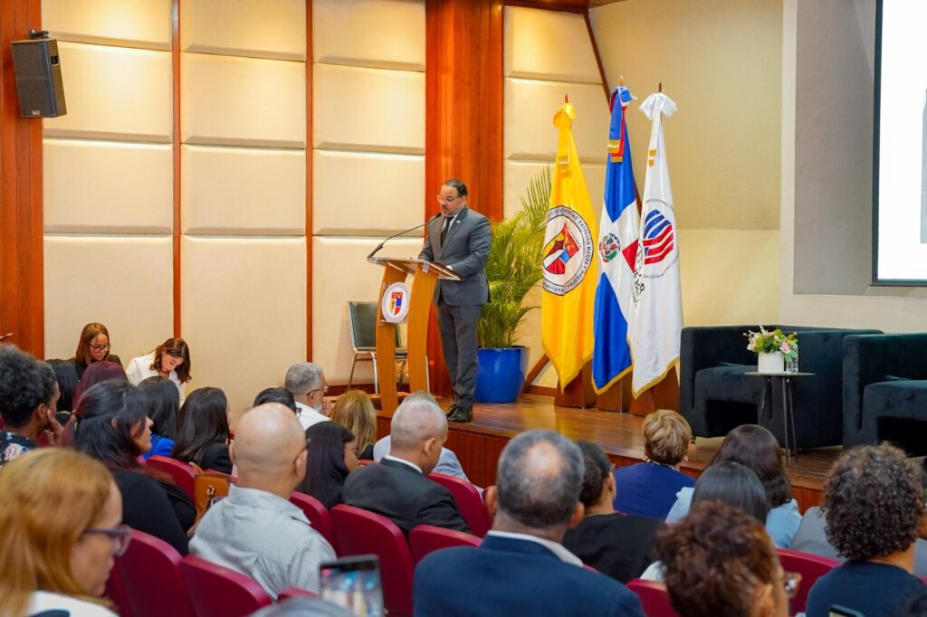Defensor del Pueblo promueve diálogo nacional sobre adicciones y salud mental - Noticias de hoy en República Dominicana | De Último Minuto
