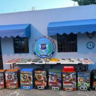 DINTEL ocupa armas, presunta cocaína, tragamonedas y dinero en efectivo durante operativos en Santo Domingo Norte