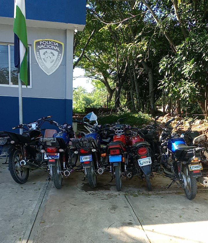 PN ocupa armas ilegales, recupera motocicletas robadas y ejecuta órdenes de arresto en SDN - Noticias de hoy en República Dominicana | De Último Minuto