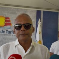 Alcalde de Boca Chica afirma comercio y autoridades trabajan unidos para enfrentar el sargazo - Noticias de hoy en República Dominicana | De Último Minuto