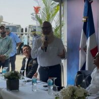 Ayuntamientos recibirán alivio con equipos entregados para retirar el sargazo, asegura FEDOMU - Noticias de hoy en República Dominicana | De Último Minuto
