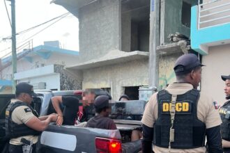 Detienen a cinco personas en operativos contra el microtráfico en Verón-Punta Cana - Noticias de hoy en República Dominicana | De Último Minuto