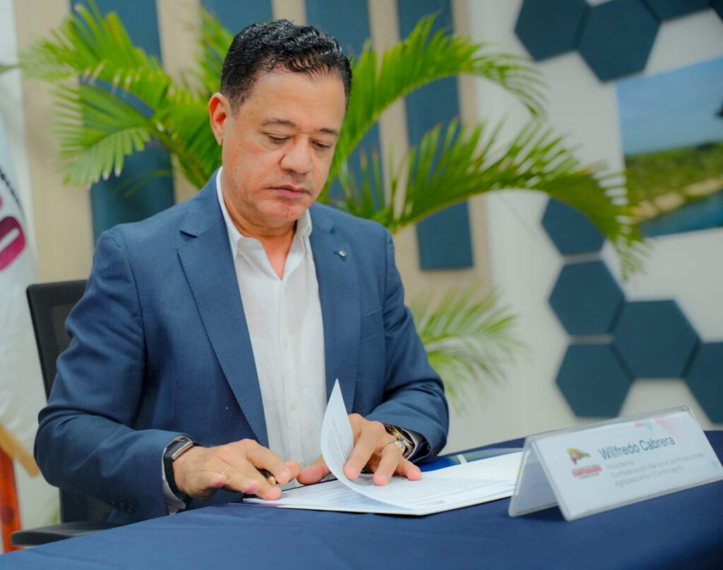 TNR y Confenagro suscriben acuerdo para fortalecer el sector agropecuario - Noticias de hoy en República Dominicana | De Último Minuto