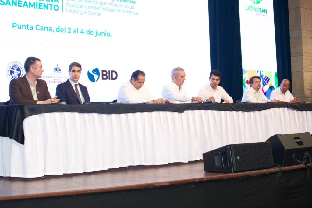 Presidente Abinader impulsa el saneamiento urbano y destaca inversiones para transformar el sector agua - Noticias de hoy en República Dominicana | De Último Minuto
