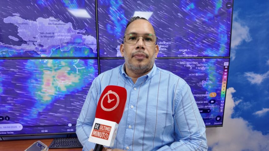 Indomet alerta sobre aumento de lluvias durante fin de semana por vaguada y onda tropical