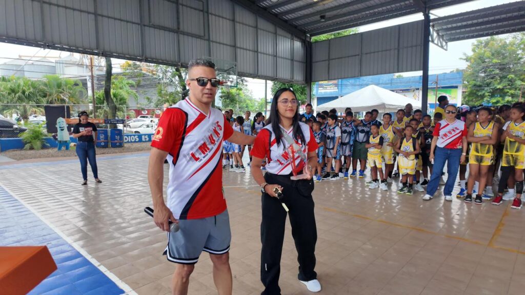 Fundación Los Mina Unidos X Siempre reafirma compromiso con la juventud en su décimo aniversario - Noticias de hoy en República Dominicana | De Último Minuto