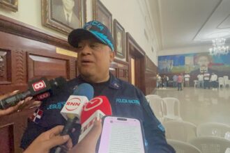 General Tejada informa detención de dos personas tras violenta pelea dejó siete heridos en piscina en Santiago