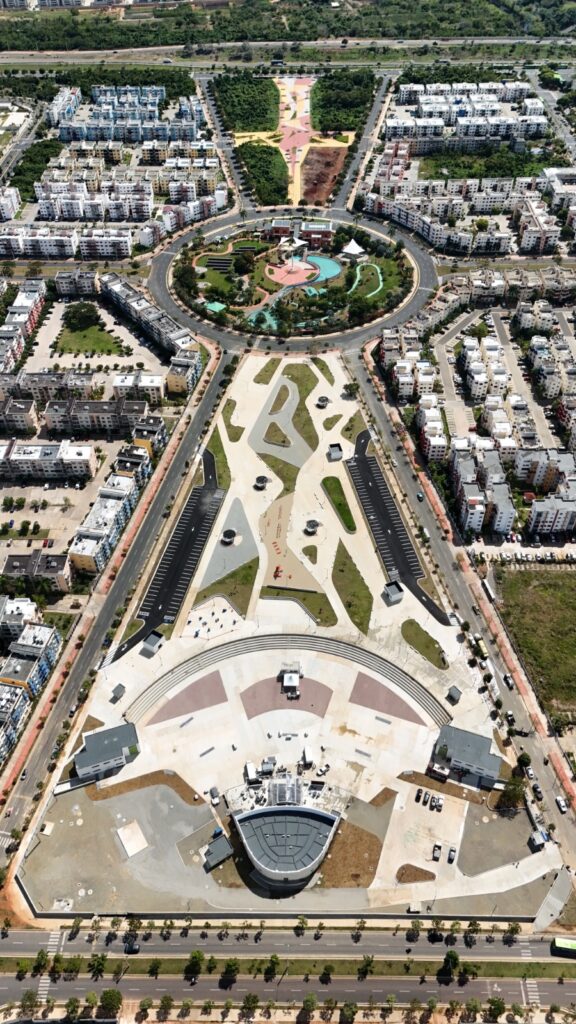 Residentes de Ciudad Juan Bosch denuncian falta de iluminación en parques desde hace más de un mes - Noticias de hoy en República Dominicana | De Último Minuto
