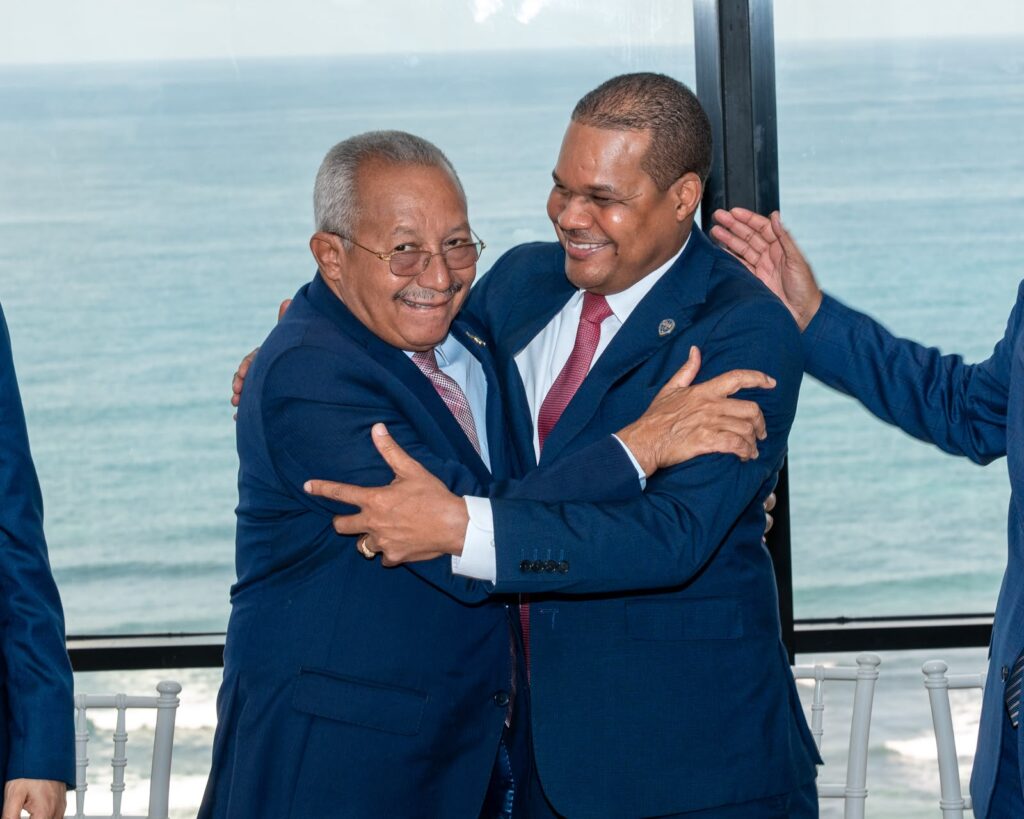 Salvador Ramos respalda candidatura de Radhamés Silverio a la Rectoría de la UASD - Noticias de hoy en República Dominicana | De Último Minuto