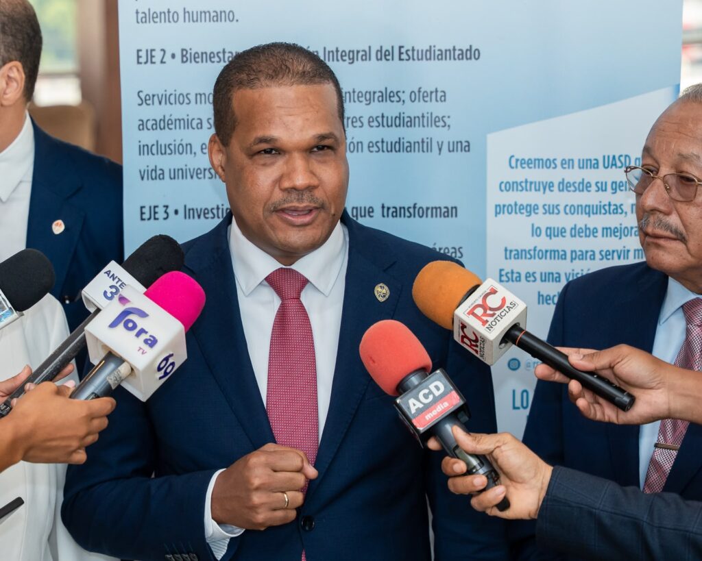 Salvador Ramos respalda candidatura de Radhamés Silverio a la Rectoría de la UASD - Noticias de hoy en República Dominicana | De Último Minuto
