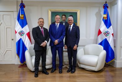 Cónsul General de España realiza visita de cortesía al Senado de la República Dominicana