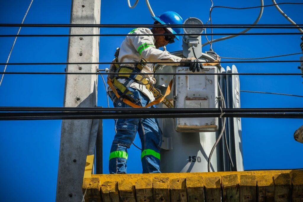 EDEESTE recibirá 12 transformadores de potencia para reforzar red eléctrica - Noticias de hoy en República Dominicana | De Último Minuto