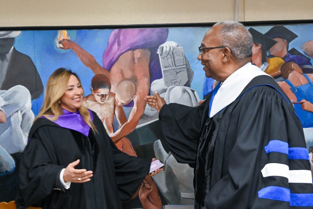 UASD reconoce a Kathleen Martínez como Profesora Honoraria por sus aportes a la arqueología - Noticias de hoy en República Dominicana | De Último Minuto