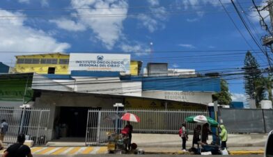 Allanan y apresan a exdirectivos del Instituto Oncológico Regional del Cibao en Santiago