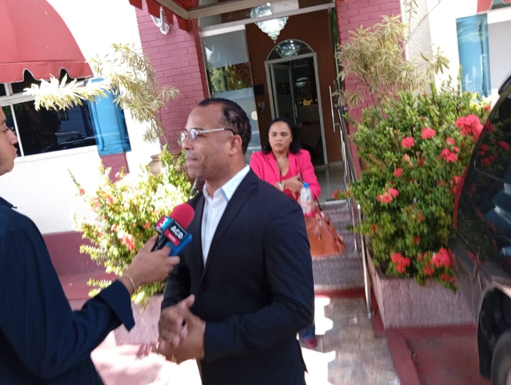 Diego Babado acepta candidatura a la presidencia del CARD - Noticias de hoy en República Dominicana | De Último Minuto
