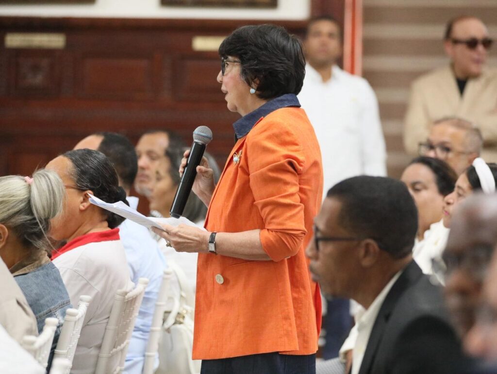 Abinader se reúne con líderes comunitarios y evalúa avances de obras clave en Santiago - Noticias de hoy en República Dominicana | De Último Minuto