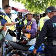 Operativos del INTRANT en paradas de motoconcho deja 24 detenidos y 64 motocicletas retenidas
