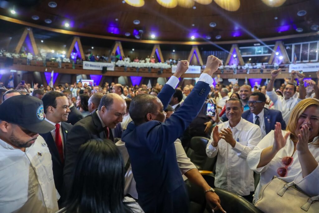 Radhamés Silverio cierra campaña con llamado a consolidar la transformación de la UASD - Noticias de hoy en República Dominicana | De Último Minuto