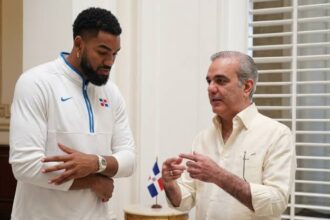 Abinader felicita a Karl-Anthony Towns tras conquistar campeonato de la NBA