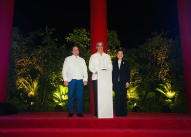 Abinader y Carolina inauguran Parque Deportivo Paseo 30 de Mayo