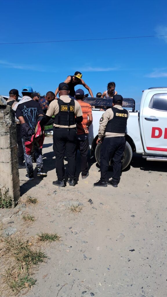 DNCD ocupa más de 6,500 gramos de drogas y arresta a 43 personas en operativos - Noticias de hoy en República Dominicana | De Último Minuto
