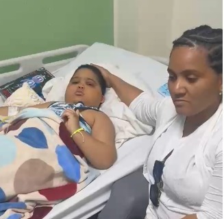 Madre solicita visa humanitaria para salvar la vida de su hijo con cáncer avanzado - Noticias de hoy en República Dominicana | De Último Minuto
