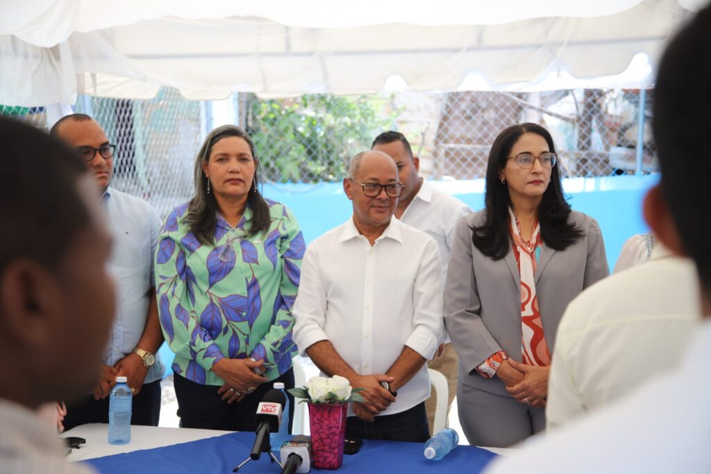 Senadora Lía Díaz entrega remozado Centro de Salud en Sábana Yegua | 4 | Senadora Lía Díaz entrega remozado Centro de Salud en Sábana Yegua - Noticias de hoy en República Dominicana | De Último Minuto