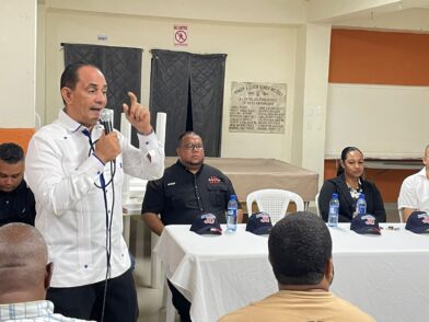José Moya oficializa aspiración a la Alcaldía de SDO para 2028