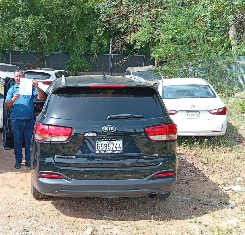 Policía recupera 11 vehículos robados en Santiago; varios fueron sustraídos mediante abuso de confianza - Noticias de hoy en República Dominicana | De Último Minuto