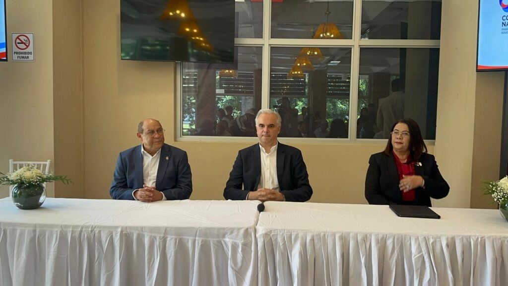 Gobierno impulsa reforma educativa y abre consulta nacional para rediseñar todo el sistema de enseñanza en Santiago - Noticias de hoy en República Dominicana | De Último Minuto