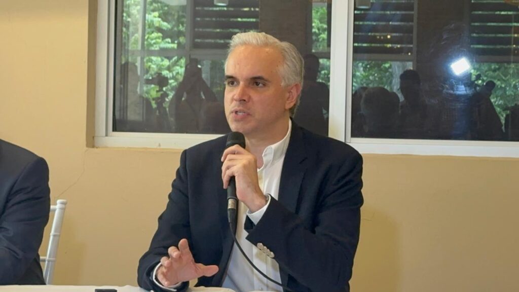 Gobierno impulsa reforma educativa y abre consulta nacional para rediseñar todo el sistema de enseñanza en Santiago - Noticias de hoy en República Dominicana | De Último Minuto