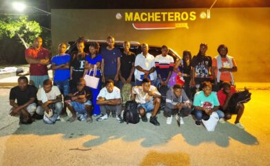 Ejército persigue a presunto traficante y detiene a 20 haitianos indocumentados en Santiago Rodríguez