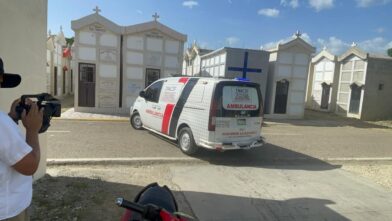 Investigan muerte de joven que habría ingerido sustancia tóxica en Santiago Oeste; su pareja fue detenida
