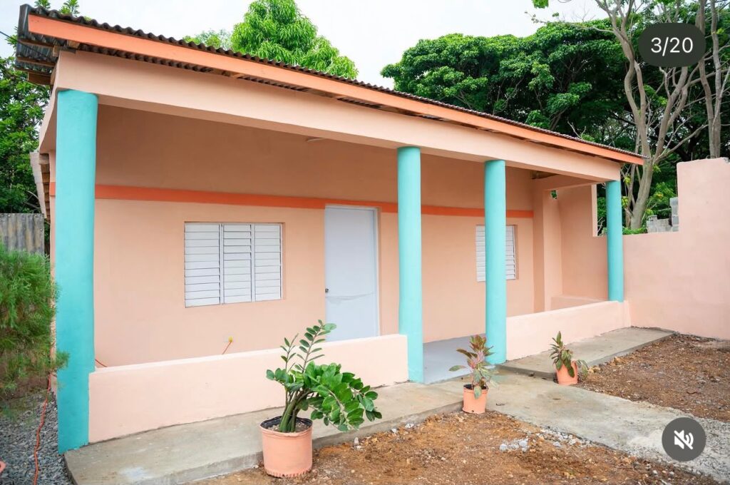 Fundación Juventud por mi Barrio y EINSOF agradecen a Propeep por nueva vivienda - Noticias de hoy en República Dominicana | De Último Minuto