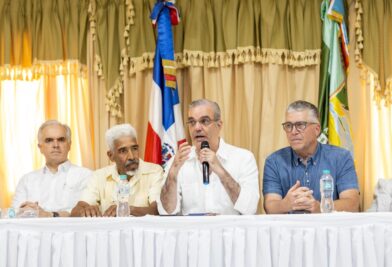 Asociación de Ganaderos de Duvergé reconoce a Abinader por su respaldo al sector y la producción lechera