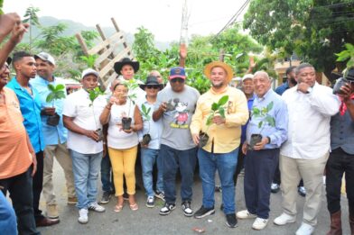 FEDA impulsa desarrollo cafetalero y plan estratégico para transformar a Peralta