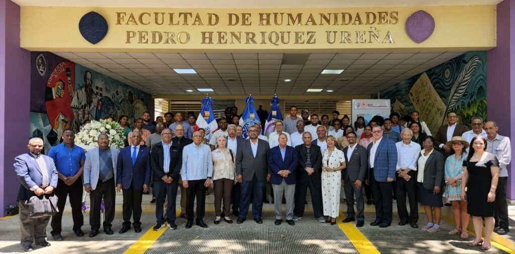 Eulogio Silverio encabeza homenaje a Pedro Henríquez Ureña y reafirma la fuerza de la Gran Alianza por las Humanidades - Noticias de hoy en República Dominicana | De Último Minuto