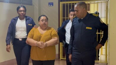 Imponen prisión domiciliaria a Dilcia Isabel Vargas en caso Onco14; defensa dice decisión reconoce su cooperación