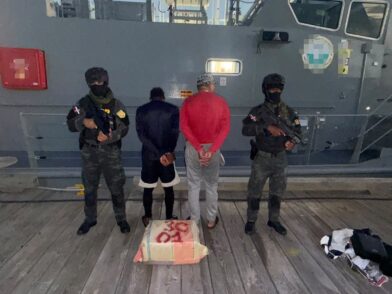 Ocupan 30 paquetes de cocaína en Peravia; disponen operativos de búsqueda en todo el litoral - Noticias de hoy en República Dominicana | De Último Minuto