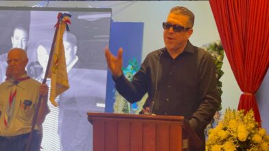 Cantante de Banda X, entre lágrimas, despide a Alex Bueno: “Fue quien me enseñó guitarra; esta pérdida me duele más que ninguna” - Noticias de hoy en República Dominicana | De Último Minuto