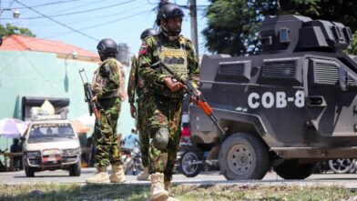 Secuestro de alto funcionario sacude a Haití en medio del avance de las pandillas