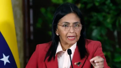 Rodríguez reconoce ayuda de Musk: internet gratuito por crisis venezolana