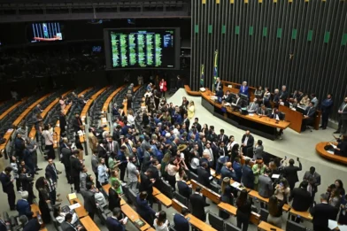 Congreso de Brasil suspende norma que garantizaba aborto legal a menores víctimas de violación