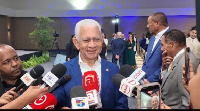 Ricardo de los Santos defiende estabilidad económica ante advertencia de comerciantes por posibles alzas de precios - Noticias de hoy en República Dominicana | De Último Minuto