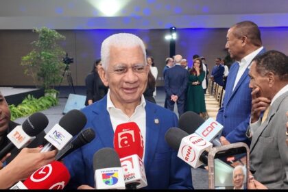Ricardo de los Santos defiende estabilidad económica ante advertencia de comerciantes por posibles alzas de precios - Noticias de hoy en República Dominicana | De Último Minuto