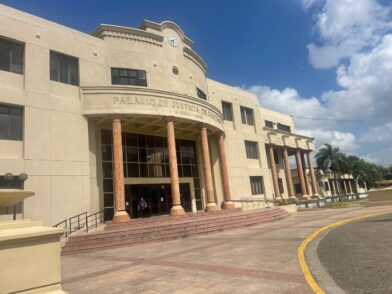 MP pide 18 meses de prisión para acusados de desfalcar fondos del instituto Oncológico Regional del Cibao - Noticias de hoy en República Dominicana | De Último Minuto
