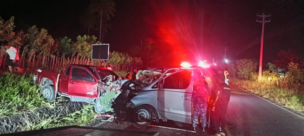 Dos franceses mueren y cinco resultan heridos en accidente en El Catey | 4 | Dos franceses mueren y cinco resultan heridos en accidente en El Catey - Noticias de hoy en República Dominicana | De Último Minuto