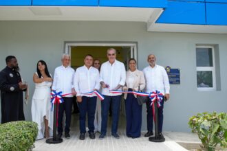 Presidente Abinader entrega remozamiento y moderna área de Emergencia del Hospital Municipal de Cevicos - Noticias de hoy en República Dominicana | De Último Minuto