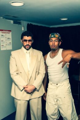 Myke Towers fue invitado por Bad Bunny a uno de sus diez conciertos en Madrid - Noticias de hoy en República Dominicana | De Último Minuto