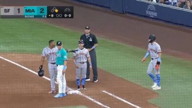 Rafael Devers protagoniza momento de tensión al resistirse a salir del juego ante Miami - Noticias de hoy en República Dominicana | De Último Minuto